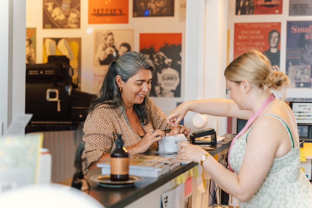 Bli ägare till en del av det svenska filmarvet!